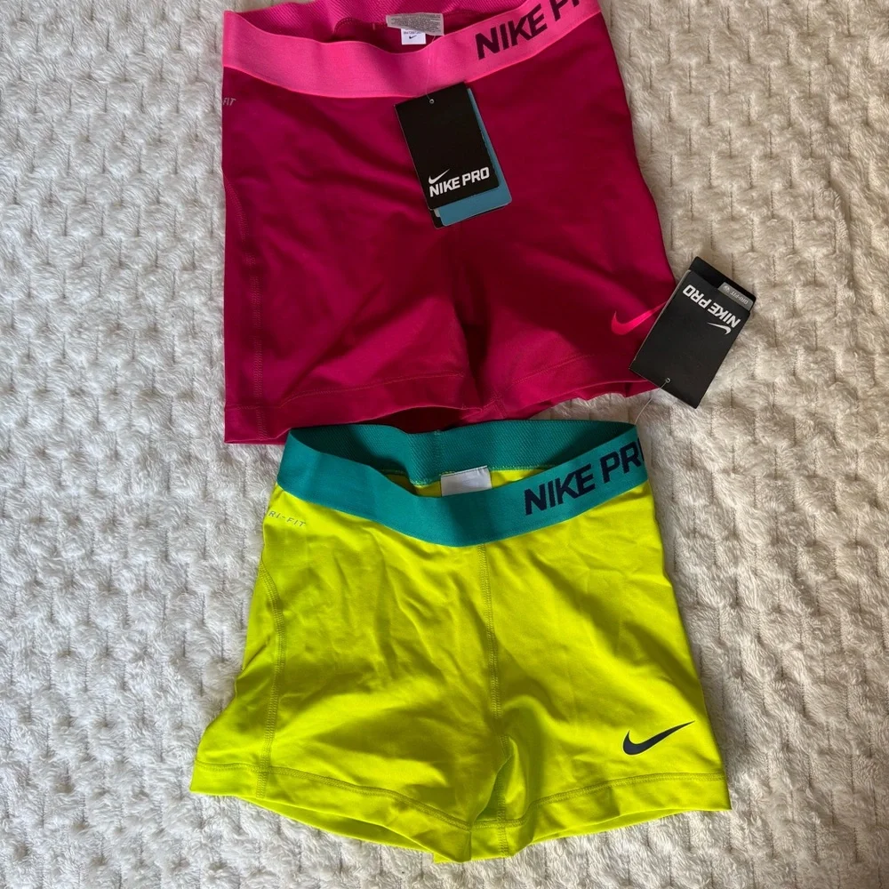 2 pair of Nike pros size small pink, lime green lot NWT - Picture 1 of 3